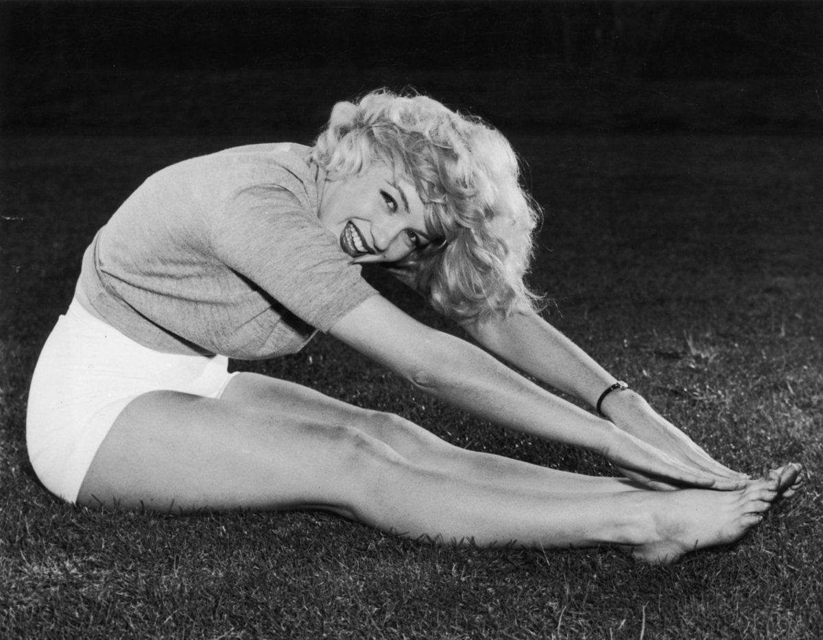 Marilyn Monroe y sus posturas de yoga